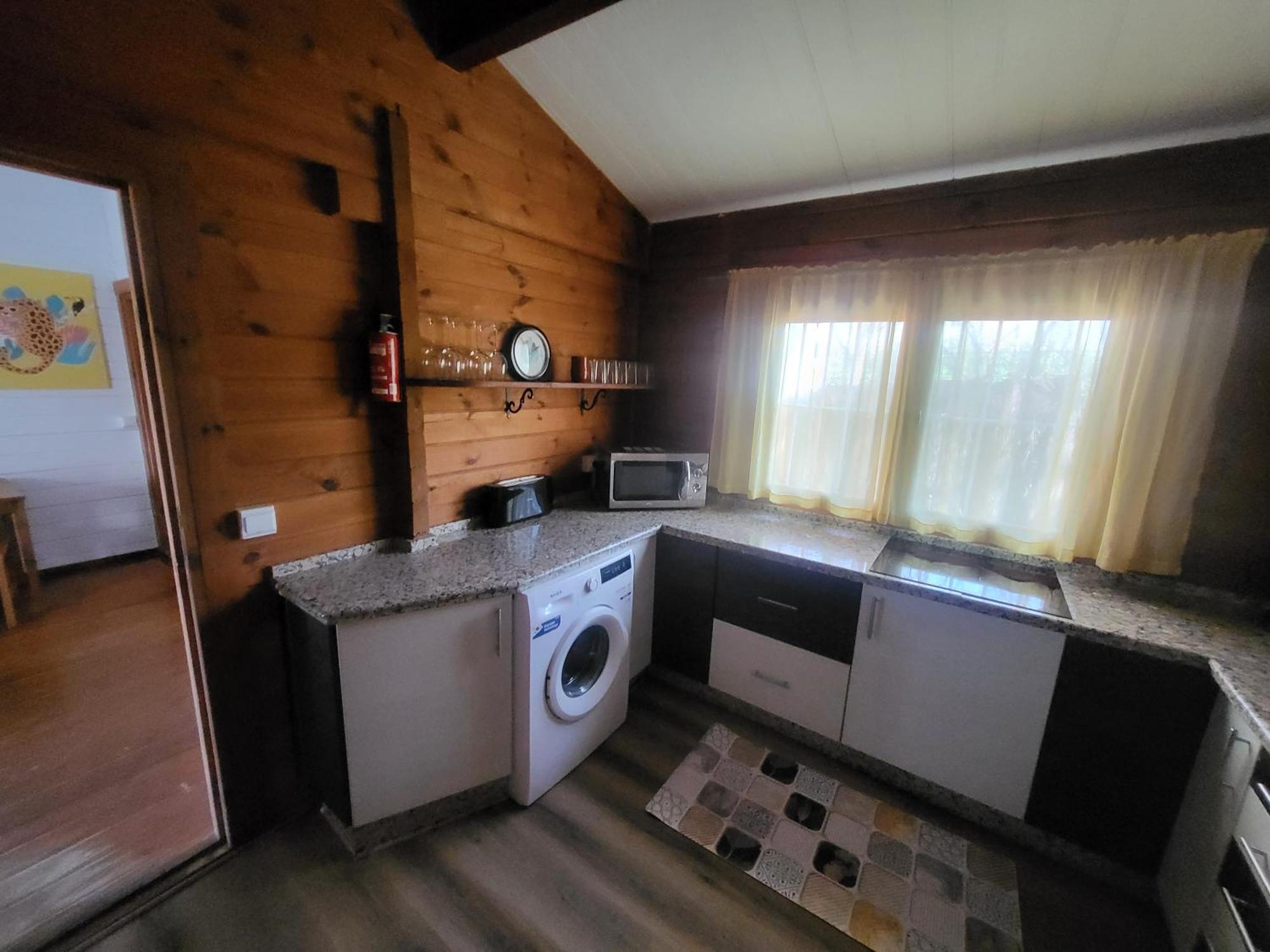 Casa Madera Urbanizacion Socorro Villa Севиля Екстериор снимка